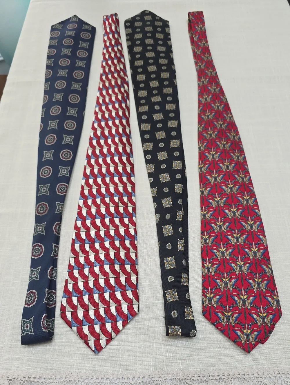 Vintage 100% Silk Jos A Bank Classic Patterned Neckties Lot